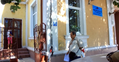 Stire din Social : Casa de Asigurări de Sănătate, în pană de personal