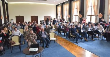 Stire din Politică-Administrație : Repartizarea banilor către primăriile din Constanța ar putea fi blocată. Care este motivul