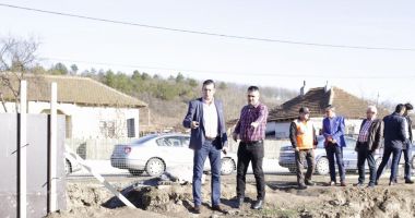 Stire din Politică-Administrație : Lucrările efectuate cu bani de la CJC, verificate în teren de Țuțuianu