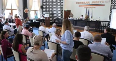 Stire din Politică-Administrație : CJC, convocat miercuri în videoconferință. Proiecte importante pe masa aleșilor