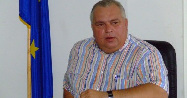 Stire din Politică-Administrație : De ce Nicușor Constantinescu este încă președintele CJC