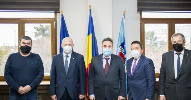 Stire din Politică-Administrație : Preşedintele CJC, Mihai Lupu, întâlnire cu reprezentanţii minorităţilor din Constanţa