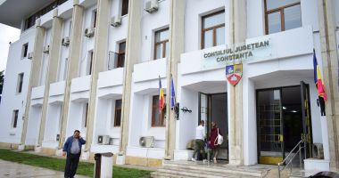 Stire din Politică-Administrație : Consilierii județeni, reuniți în videoconferință. Au fost votate două proiecte