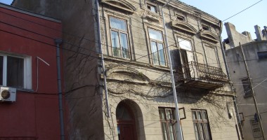 Stire din Economie : Cei deposedații abuziv de către comuniști sunt mai aproape de dreapta despăgubire