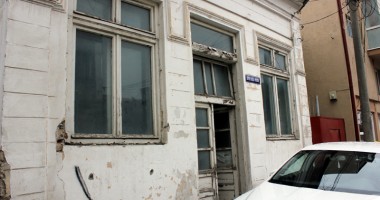 Hoții demolează centrul comercial al Constanței - 5