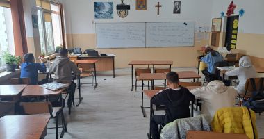 "Venim la școală pentru un viitor mai bun", un proiect în beneficiul elevilor Școlii 40 - 4