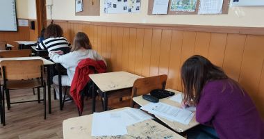 Stire din Cultură-Educație : Părinți și elevi, coalizați într-un „MANIFEST pentru o lege a Educației centrată pe elev și viitor”