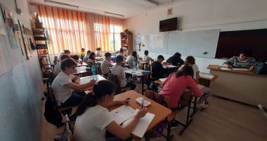 Stire din Cultură-Educație : Cinci note de 10 la proba scrisă a definitivatului. Județul Constanța, pe locul 4
