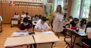 Stire din Cultură-Educație : ÎN SFÂRȘIT! Media din gimnaziu dispare la admiterea 2023 în liceu