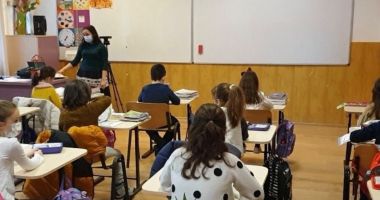Stire din Cultură-Educație : Înscrieri la Concursul național de matematică, online, pentru elevii claselor II-VI