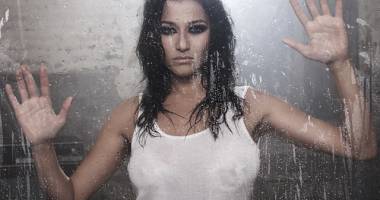 Stire din Monden : Claudia Pătrășcanu, panicată! Se teme să nu fie înșelată cu bona