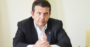 Stire din Politică-Administrație : Claudiu Palaz: "Stop demolării Pasarelei Regale din Mamaia!"