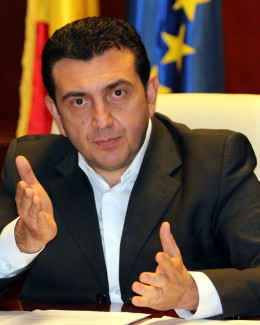 Stire din Politică-Administrație : "Mazăre și Nicușor trebuie să justifice cum și-au făcut averile"