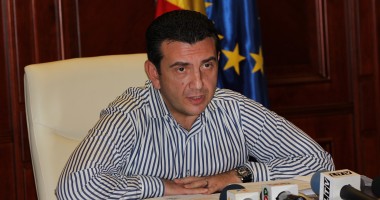 Stire din Politică-Administrație : Vezi pentru ce a convocat Palaz Comisia pentru Dialog Social