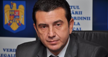 Stire din Politică-Administrație : Ce spune prefectul Palaz despre campania pentru referendumul de duminică