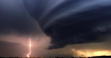 Stire din Actualitate : Clima - noua super armă a marilor puteri?