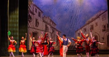 Stire din Cultură-Educație : Două spectacole de referință ale Teatrului ”Oleg Danovski”, reluate: ”Don Quijote” și ”Rigoletto”