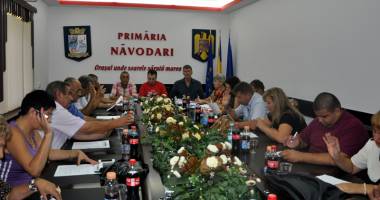 Stire din Politică-Administrație : Consilierii din Năvodari, în sprijinul locuitorilor. Se primesc cererile pentru subvențiile la căldură