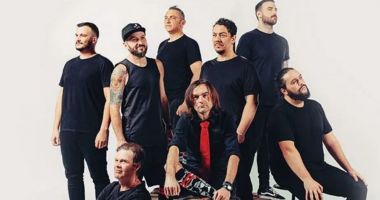 Stire din Cultură-Educație : Cea mai de succes trupă rock, în concert în Club Doors