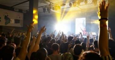 Stire din Eveniment : Pompierii care au controlat clubul Colectiv înainte de incendiu, aduși în fața instanței