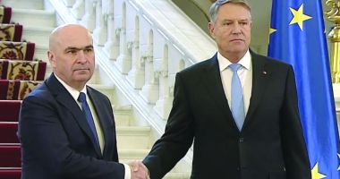 Stire din Politică-Administrație : Moment istoric la Cotroceni! Klaus Iohannis i-a predat mandatul preşedintelui interimar Ilie Bolojan