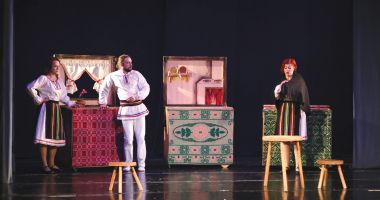 Stire din Cultură-Educație : Creangă aduce "Povestea porcului" în piațeta Perla