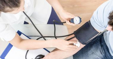 Stire din Social : Recomandările CNAS pentru consultarea medicului de familie, după starea de urgență