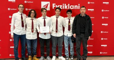 Stire din Cultură-Educație : Mirciști premiați la un concurs de fizică organizat de Universitatea din Praga