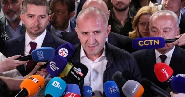Stire din Actualitate : Coaliția fostului președinte Rumen Radev a câștigat alegerile legislative din Bulgaria