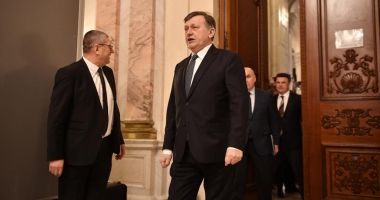 Stire din Politică-Administrație : Liderii Coaliției au constituit alianța electorală „România înainte”