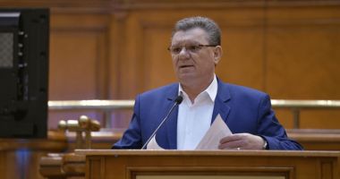 Stire din Politică-Administrație : Coarnă și-a dat demisia din grupul S.O.S. România din cauza blestemelor Dianei Șoșoacă