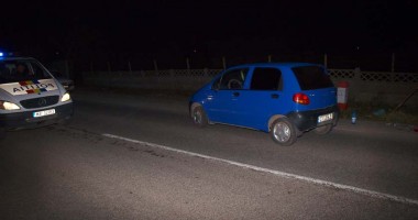 Stire din Eveniment : Scos cu forța din mașină și înjunghiat în plină stradă!