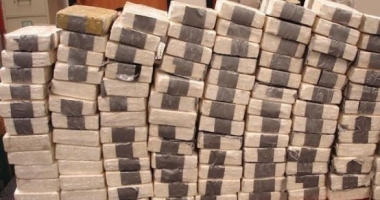 Stire din Eveniment : Peste o tonă de droguri, distruse prin ardere