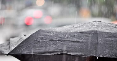 Stire din Social : Avertizare COD GALBEN de furtună la Constanța