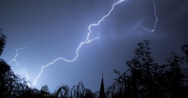 Cod Galben de furtuni, miercuri după-amiază. Care sunt județele afectate