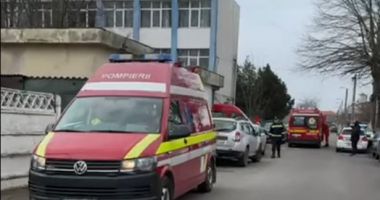 Stire din Eveniment : UPDATE 19 minori au fost duși la spital după ce un elev a folosit spray cu piper, la Liceul „Gheorghe Duca”