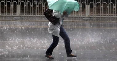 Stire din Social : SE ÎNRĂUTĂȚEȘTE VREMEA ȘI MAI MULT! CONSTANȚA A INTRAT SUB AVERTIZARE METEO COD GALBEN