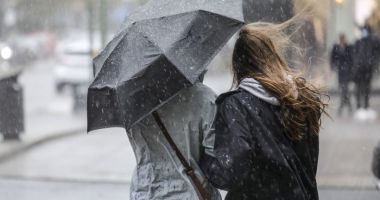 Stire din Social : COD GALBEN DE FURTUNI ŞI PLOI, ÎN APROAPE TOATĂ ŢARA! Când ieşim de sub avertizarea meteorologilor