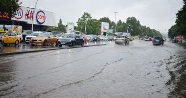 COD PORTOCALIU de ploi abundente, la Constanţa. Unde puteţi anunţa dacă aveţi probleme