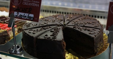 Crizantema vrea să dea gata constănțenii cu o prăjitură specială: Foret Noire - 5