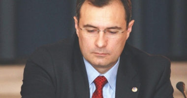 Stire din Eveniment : FLORIAN COLDEA, SUSPENDAT DE LA CONDUCEREA SRI