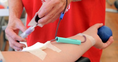 Stire din Sănătate : Colectă mobilă de sânge, în localitatea Corbu