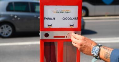 Stire din Social : Colectare selectivă a mucurilor de ţigară, la Constanţa. 200 de scrumiere speciale, în staţiile de autobuz