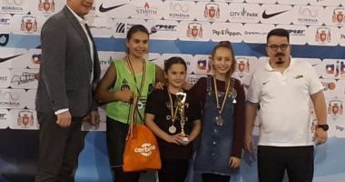Stire din Sport : Baschetul, transformat în artă, la Colegiul "Regina Maria"