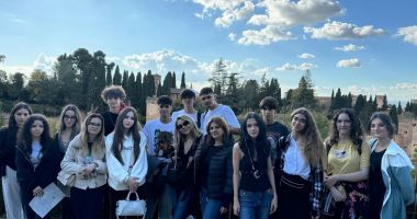 Stire din Cultură-Educație : Oportunitate pentru liceenii de la ”Carol I”: practică profesională și experiență culturală andaluză