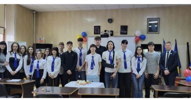Stire din Cultură-Educație : Performanță deosebită pentru elevii Colegiului ”Mihai Eminescu” din Constanța, la Concursul DELF
