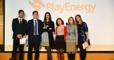 Stire din Cultură-Educație : Colegiul Național "Regina Maria", premiant la Științe prin Arte