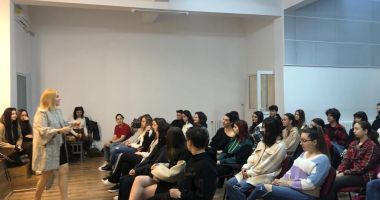 O altfel de abordare a îndrumării profesionale, la Colegiul de Arte