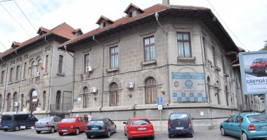 Stire din Cultură-Educație : Consfătuirea anuală a inspectorilor de limbi moderne