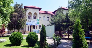 Stire din Cultură-Educație : Colegiul Național Pedagogic "Constantin Brătescu" - 125 de ani de tradiție și învățământ de calitate